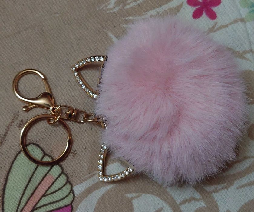 Ключодържател с циркониеви камъчета