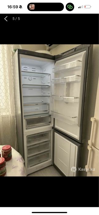 Холодильник Ariston