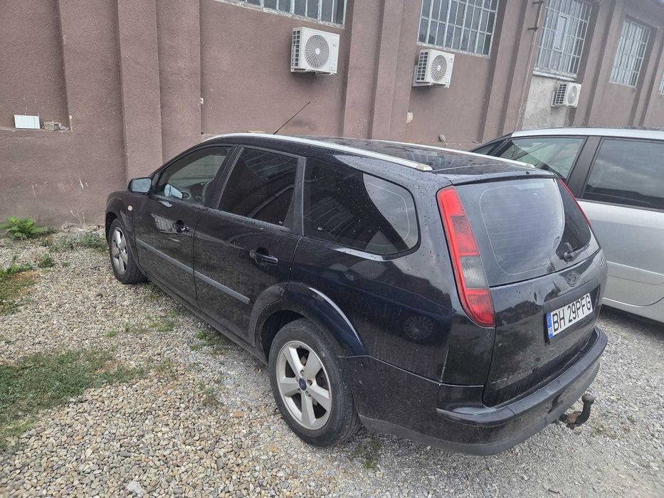 Ford Focus 2006 1.6 TDCI negru - necesita schimb Disc Ambreiaj aprox 2000 lei