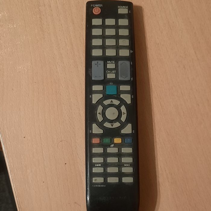 Продаю телевизор Самсунг