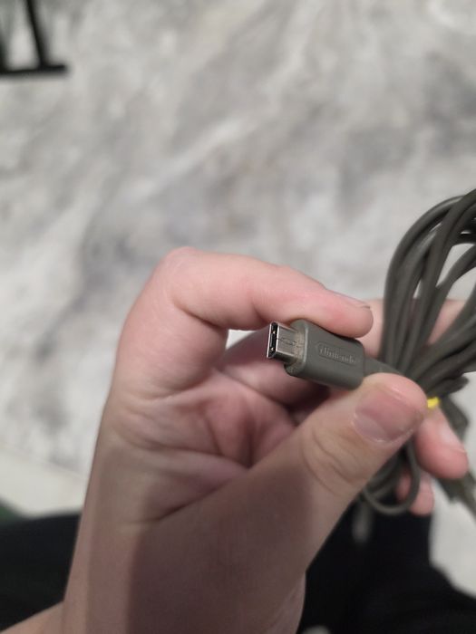 Nintendo DS Lite 2006 ca nou cu incarcator original !