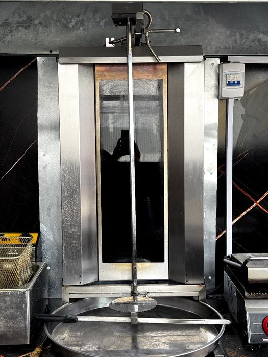 Lavash aparat sotiladi 2 oy ishlatilgan. Turkiyaniki. 2 oy ishlatilgan