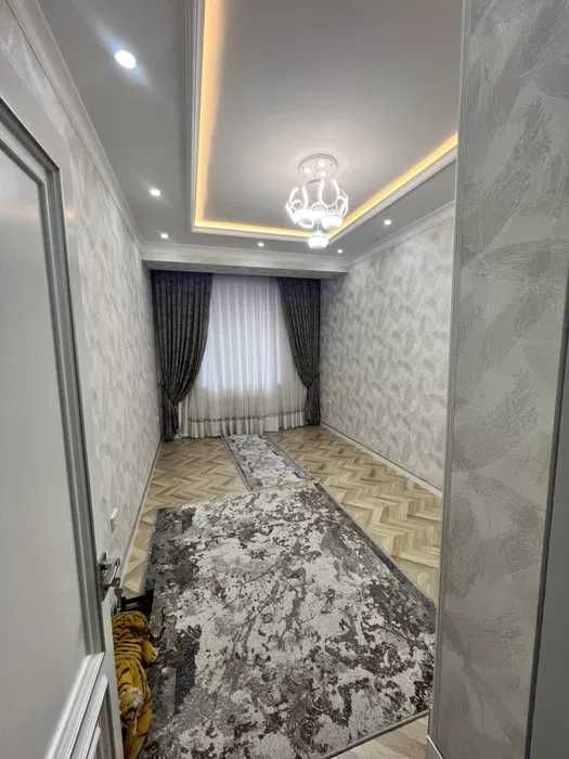 Садика Азимова ! Сдается 2х-ком квартира! В элит комплексе!