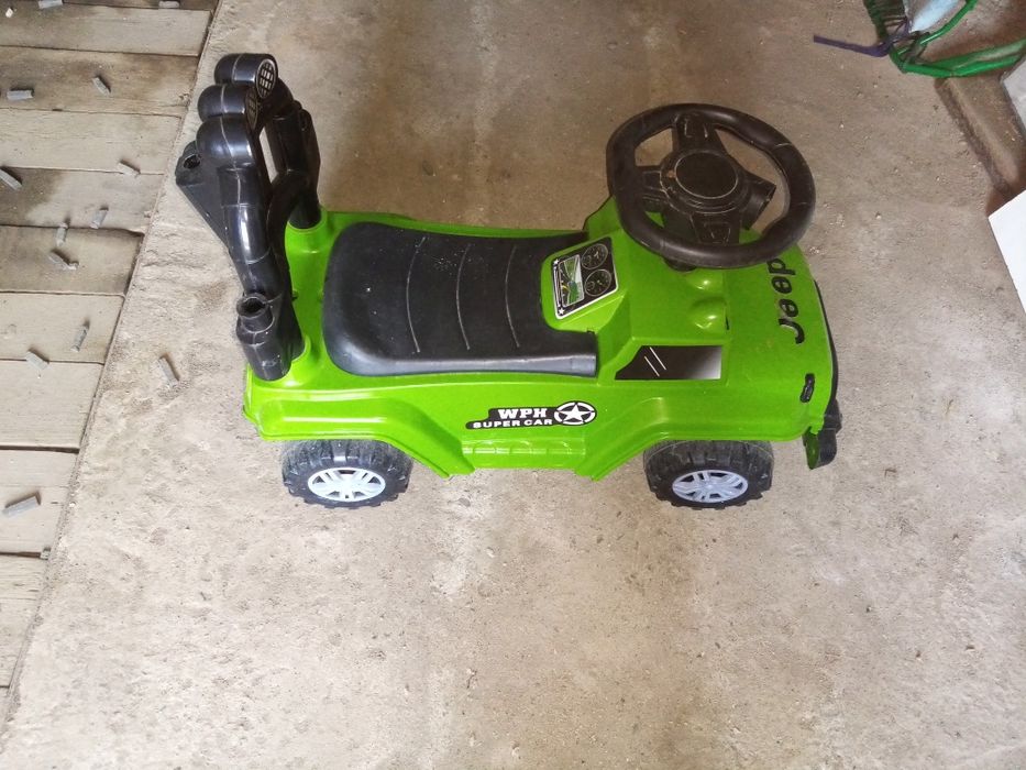 продам детскую машинку