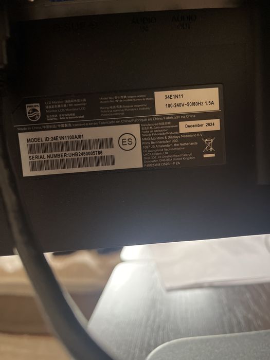 Монитор PHILIPS. 60.5см