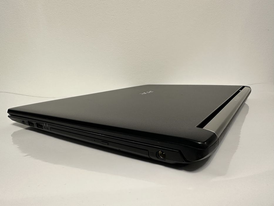 Laptop Acer Aspire , 17 inch, A517-51Series, i3-6006U 2.00Ghz, 8Gb Ram, SSD 256Gb