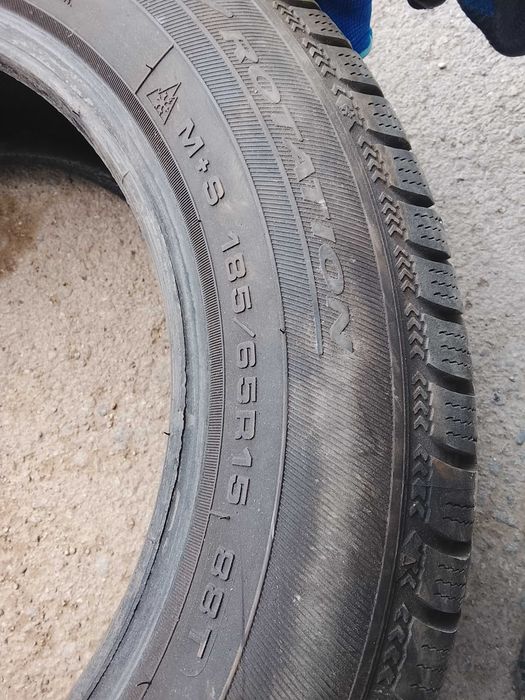 Гуми Дебица 2 броя  185/65/15