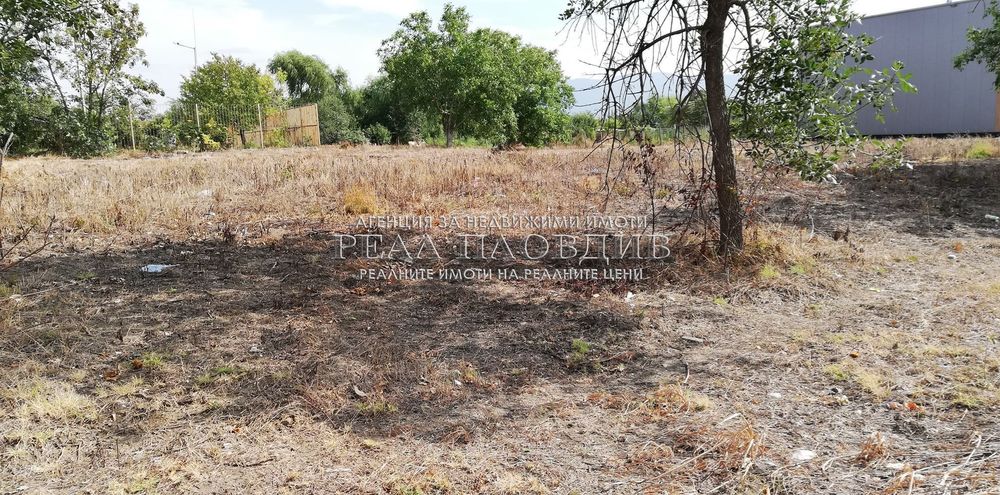 Продава се Парцел в Пловдив, Тракия - 2759 кв.м за 300 €/кв.м - Снимка #2