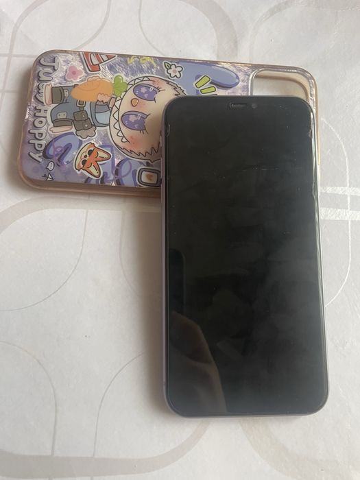 Iphone 11  100%емкость