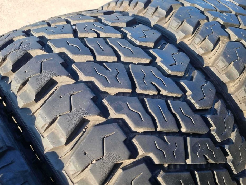 305/60 R18 • All Season • Cooper Discoverer ST MAXX (0D - 33.00 - SW - 12.5) 121/118Q | 4 buc | Pret/buc