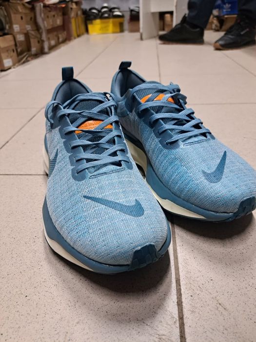 Продам оригинальные Найк/Nike