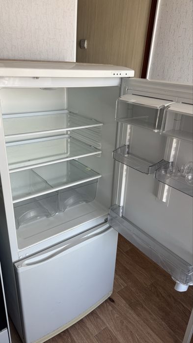 Продам холодильник Atlant