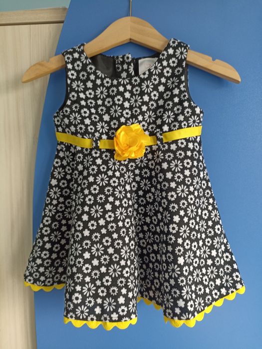 3броя бебешки роклички