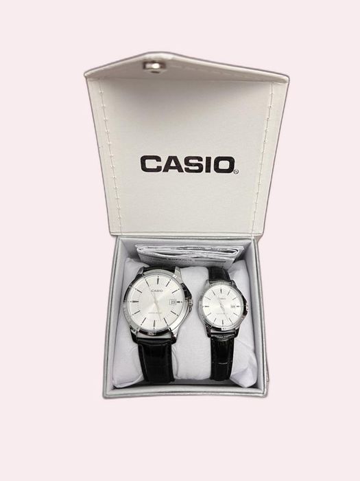 Пара часов Casio