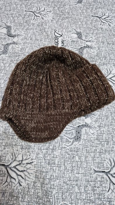 Продам зимнюю шапку