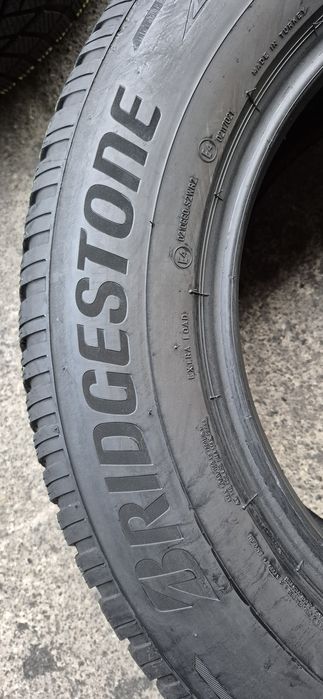 4 anvelope iarna Bridgestone 265/60/18,dot 2022.Pretul este pe bucata.