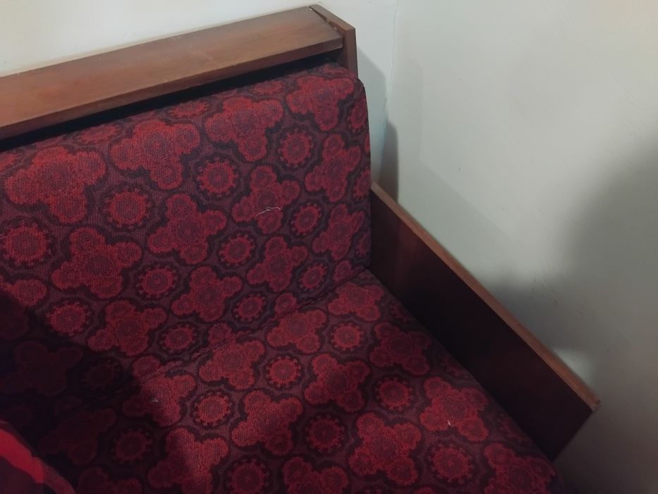 Подарявам два дивана