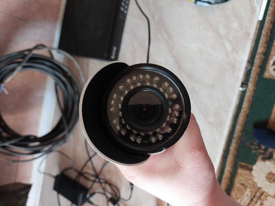 Камера сотилади Ойдинда