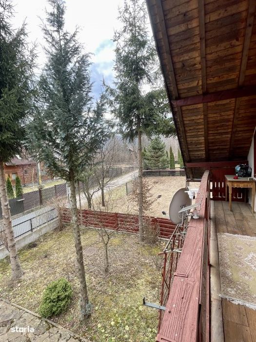 Oaza de liniste: casa + padure pana pe creasta muntelui