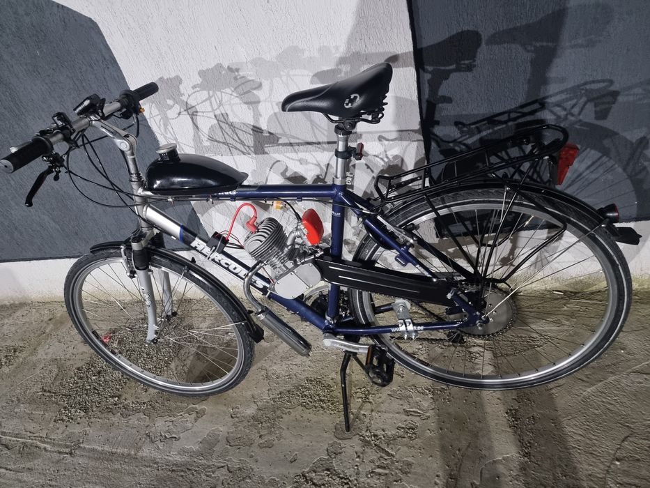 Bicicleta cu motor Noua