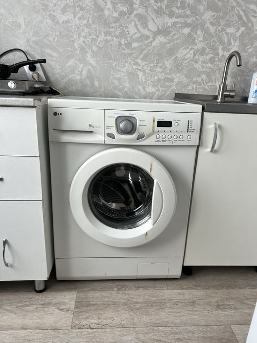 Продам стиральную машинку