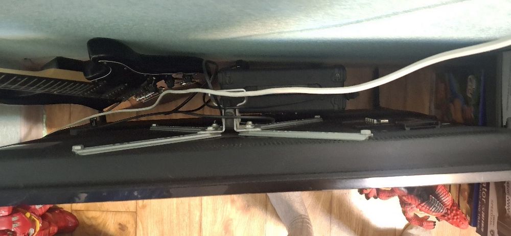 Продам телевизор рабочий.