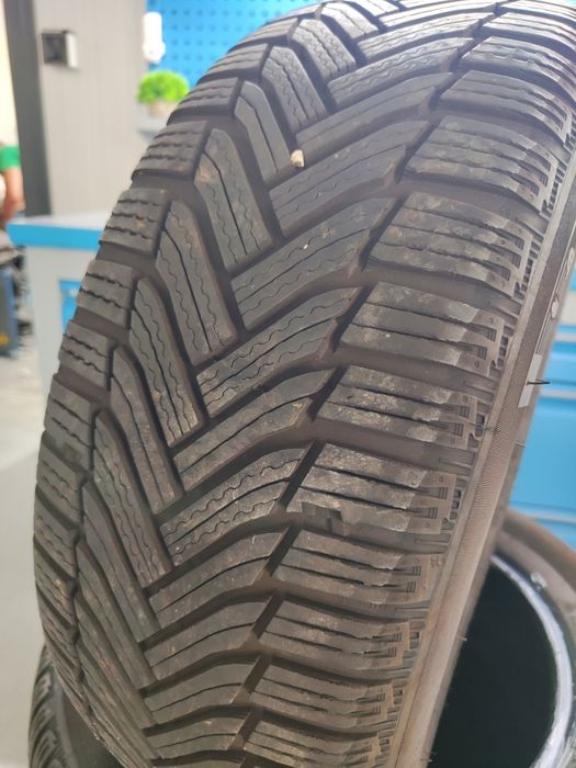 2 бр зимни 205/55/16 Michelin Дот 23г