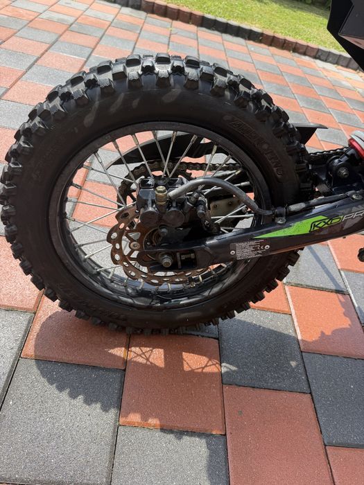 Motocicleta KXD 125cc