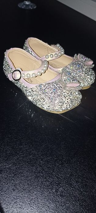 Продам туфли детские