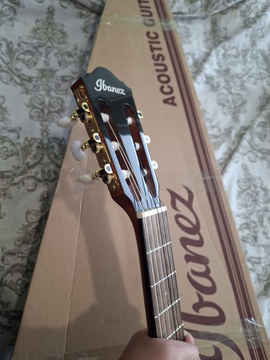 Електро-акустична   китара Ibanez  AGE50N- BKH с електроника и