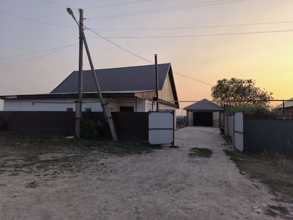 Продается дом чистично с мебелью