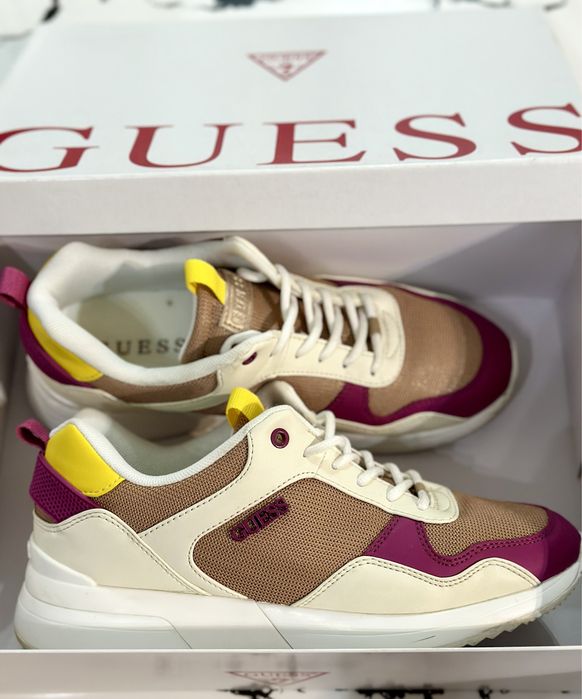 Маратонки GUESS като нови