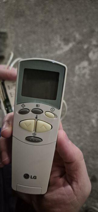 Vând pompă de căldură LG MULTI.V5 perfect funcțională din anul 2017