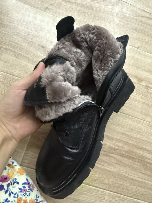 Зимние ботинки продаётся