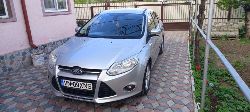 FORD Focus 2014 — imagine 6