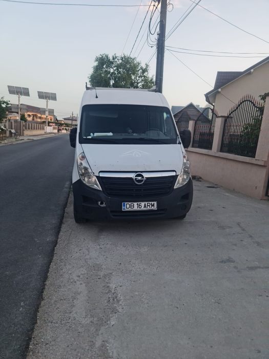 Vând Opel movano 2.3
