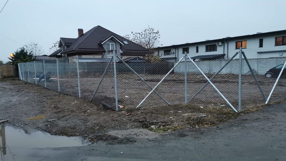 Executam foraje/ fântâni de mica adâncime si împrejmuire teren provizorie, la preț bun