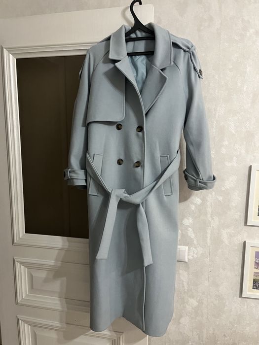 Продается пальто женское