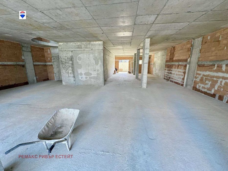 Магазин/ търговско помещение за продажба кв. ЦЮР ново строителство