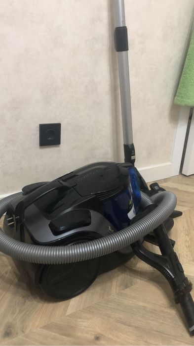 Продам пыоесос Tefal