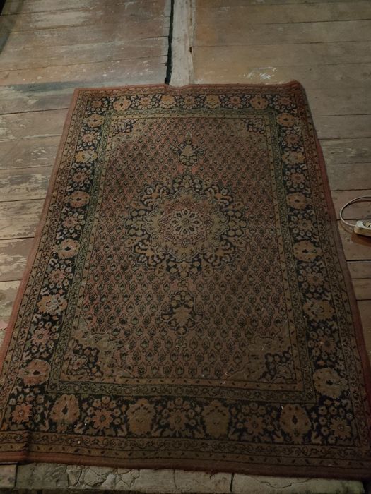 продаем ковры, советские, грязные