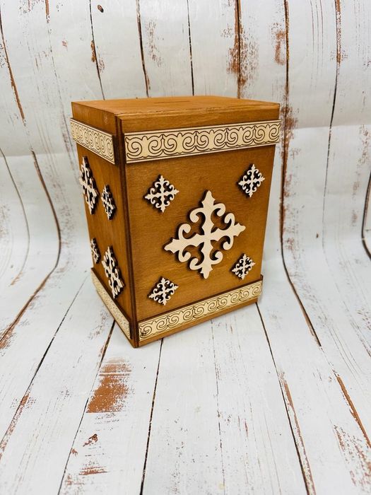 Копилки из дерева