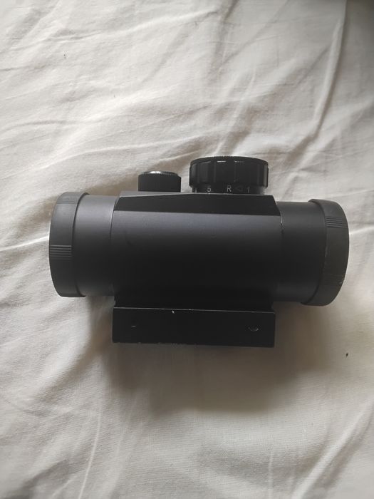 Luneta 1×40 mm,sina reglabila 12-20mm,punct rosu-verde,nouă