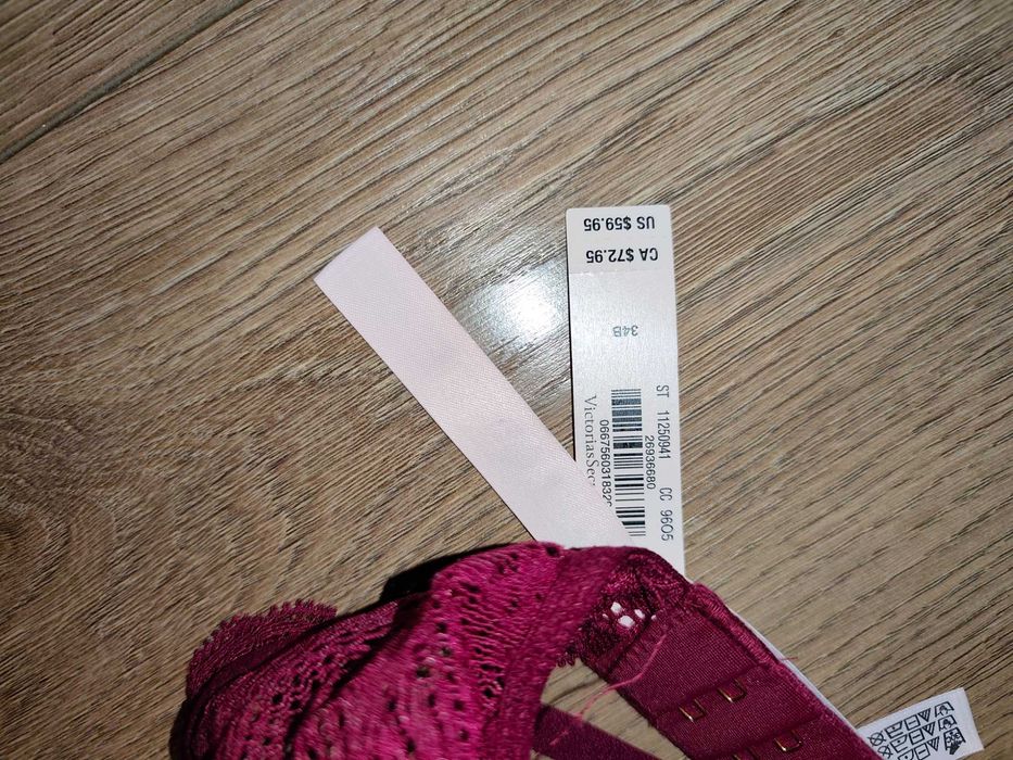 продам бюстгалтеры Виктория секрет новые