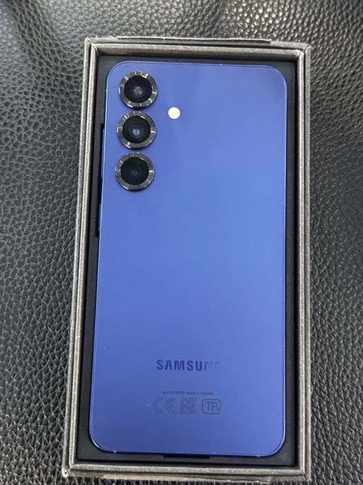 Samsung S25 128 гб еас в идеале