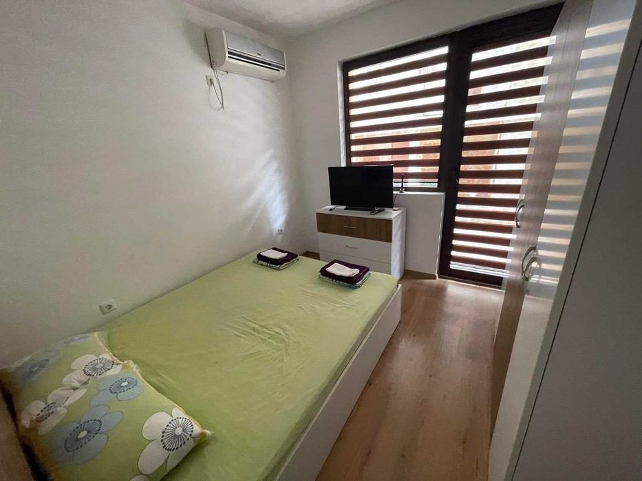 Дава се под наем Двустаен апартамент в Бургас, Сарафово - 55 кв.м за 50 € - Снимка #4