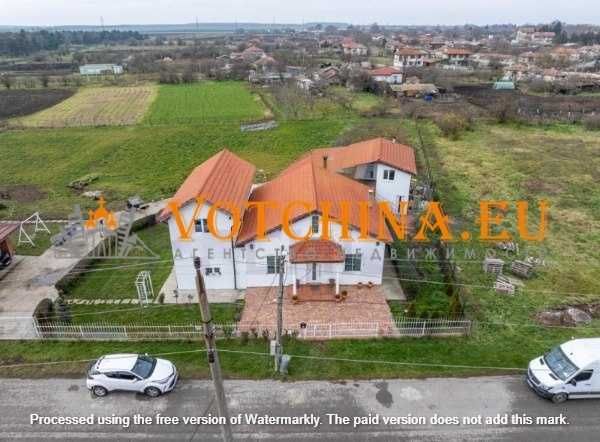 Прекрасен имот с голям двор – уникално предложение!