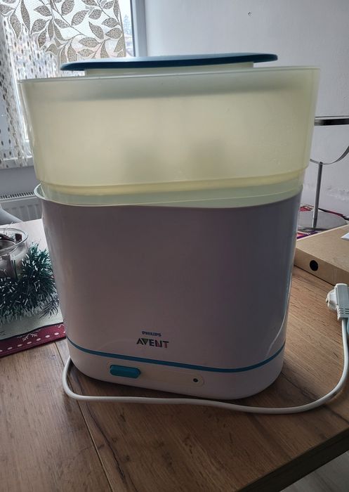 Стерилизатор за шишета