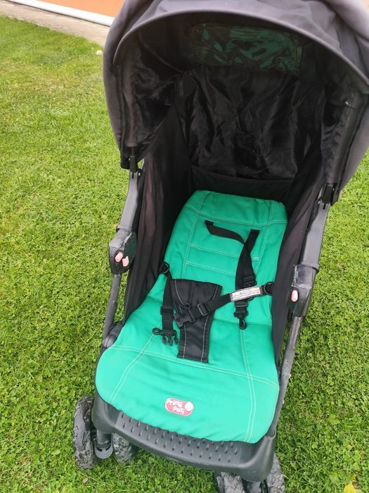 Vând căruț copii tip sport Marca Primii Pasi