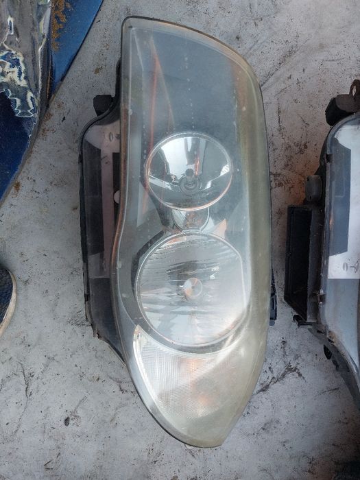 Ляв фар бмв bmw е87 е81                 .